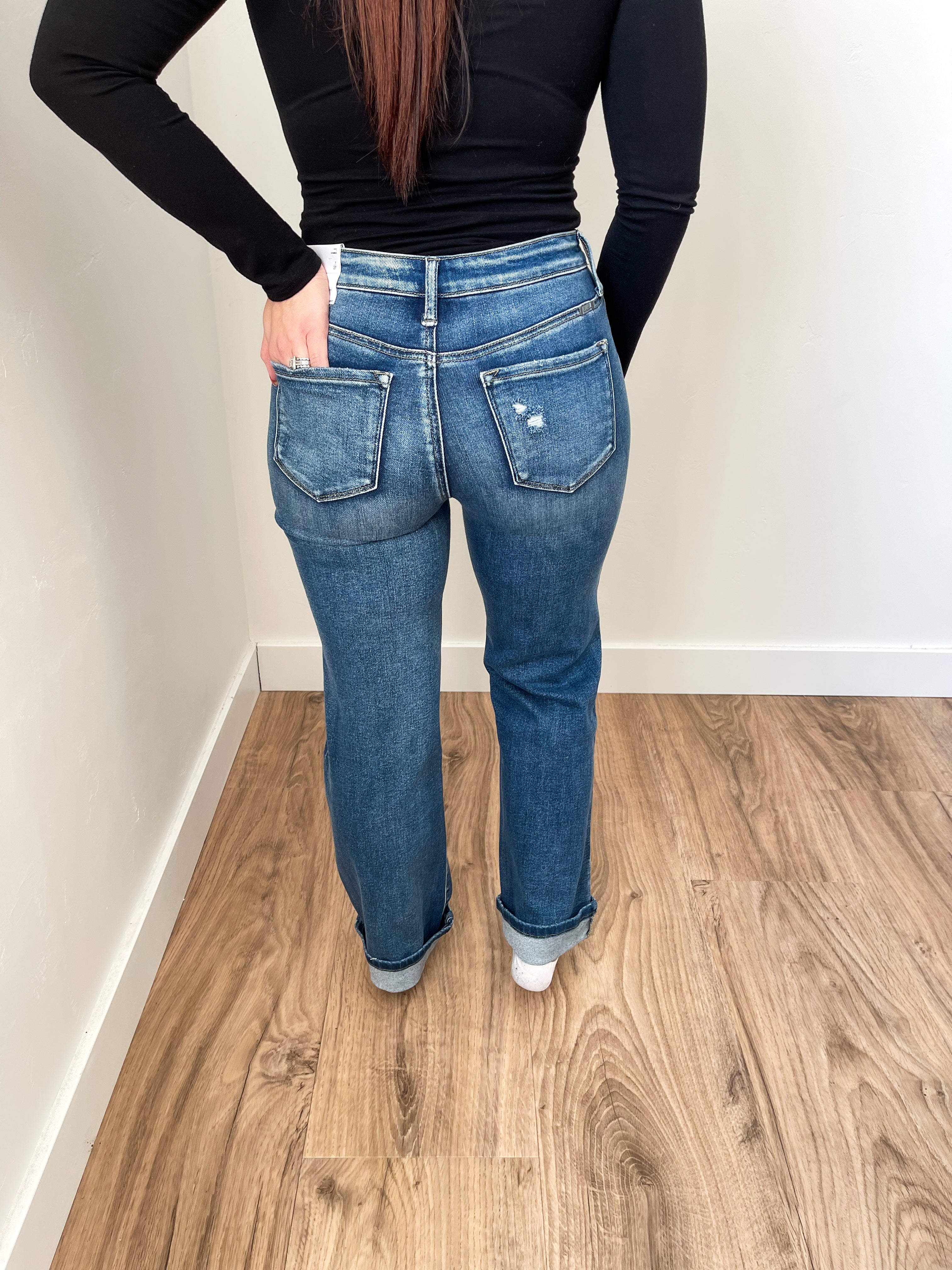 Mila Mid Rise Straight Jean - Medium Wash