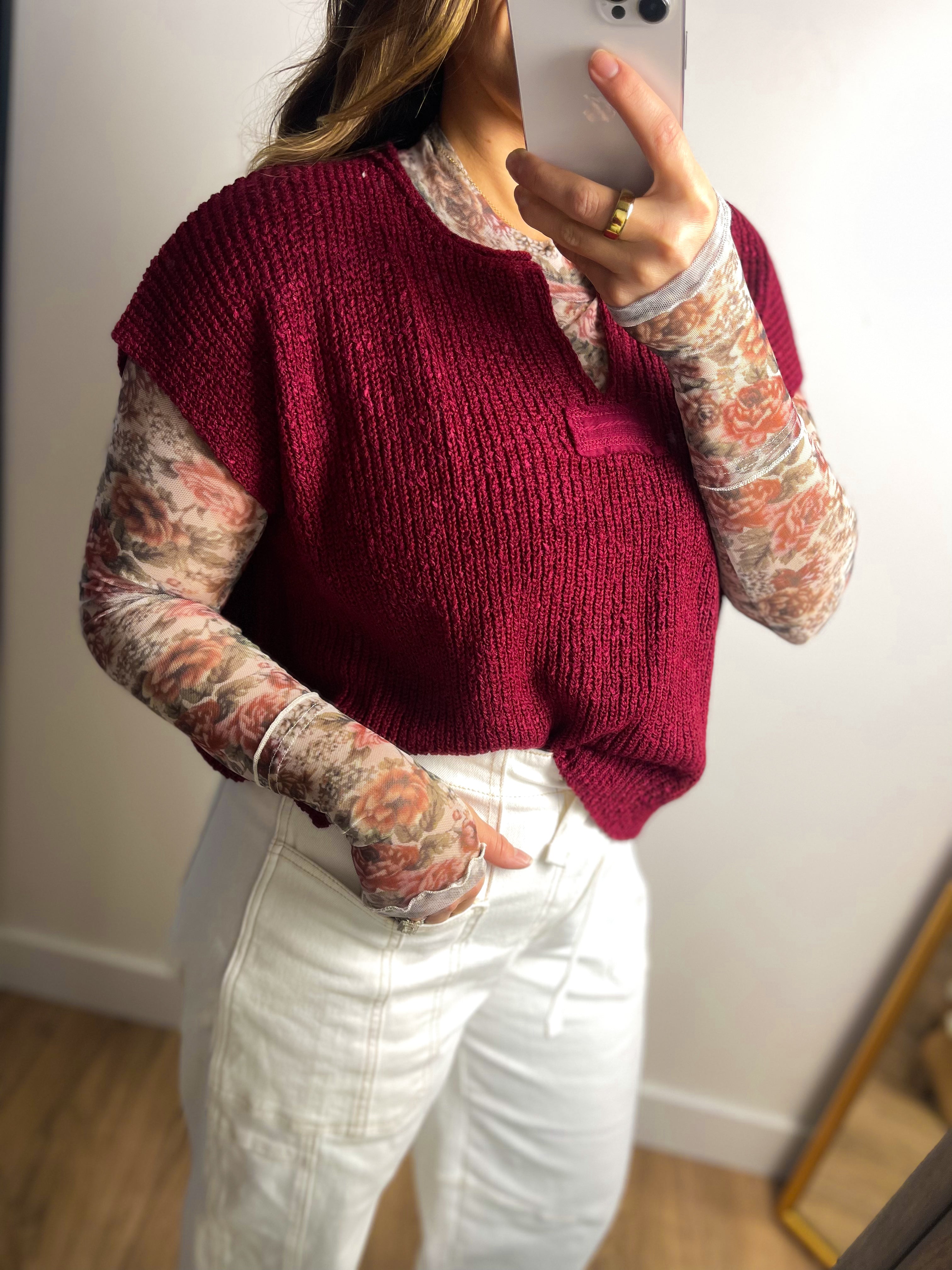 Sara Short Sleeved Sweater - Burgundy