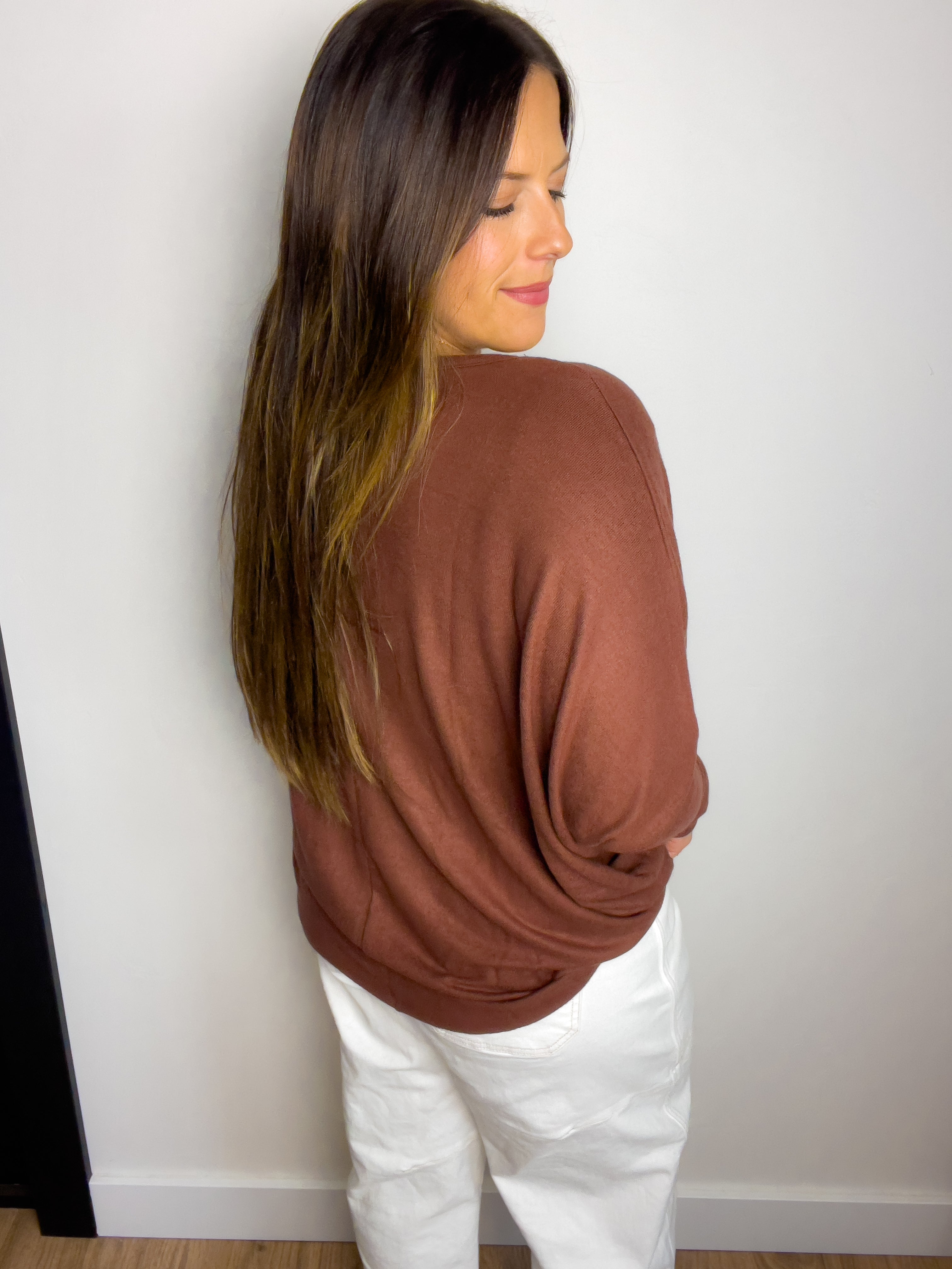Avery Dolman Long Sleeve Top - Chestnut