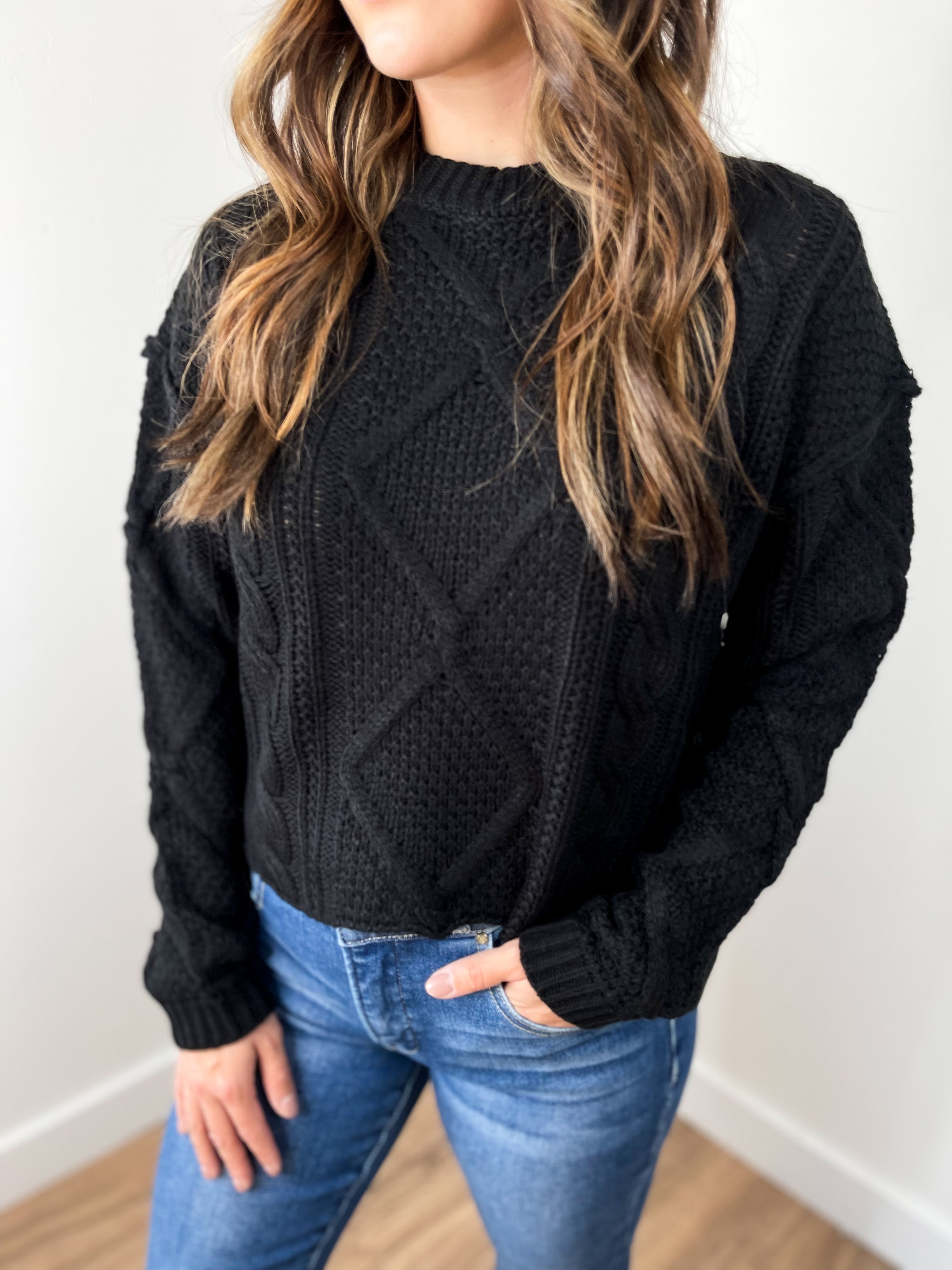 Cody Cropped Cable Knit Sweater - Black