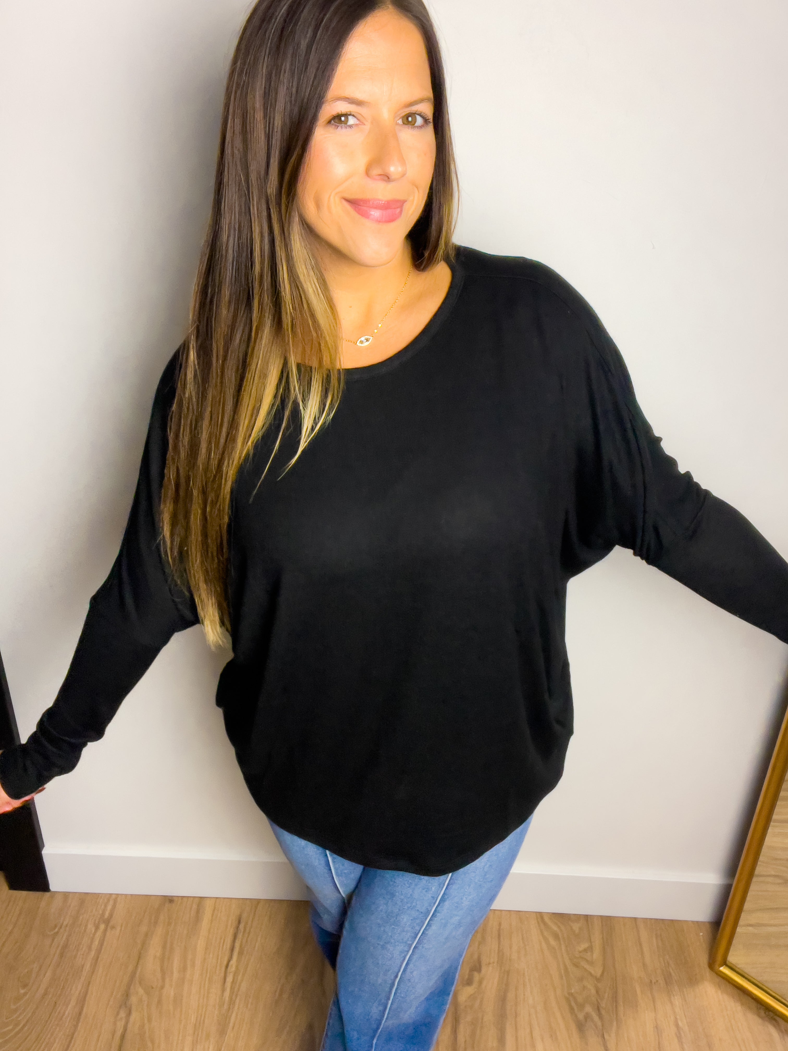 Avery Dolman Long Sleeve Top - Black
