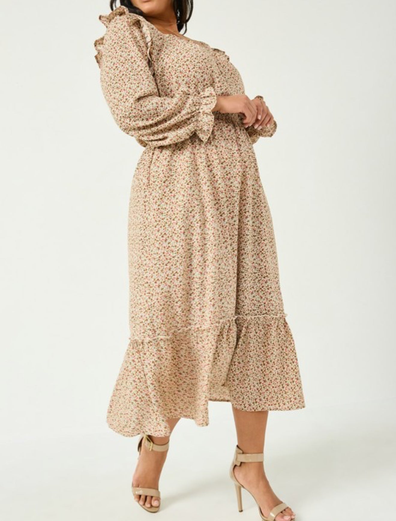 Curvy Ditsy Floral Long Sleeve Dress - Ivory