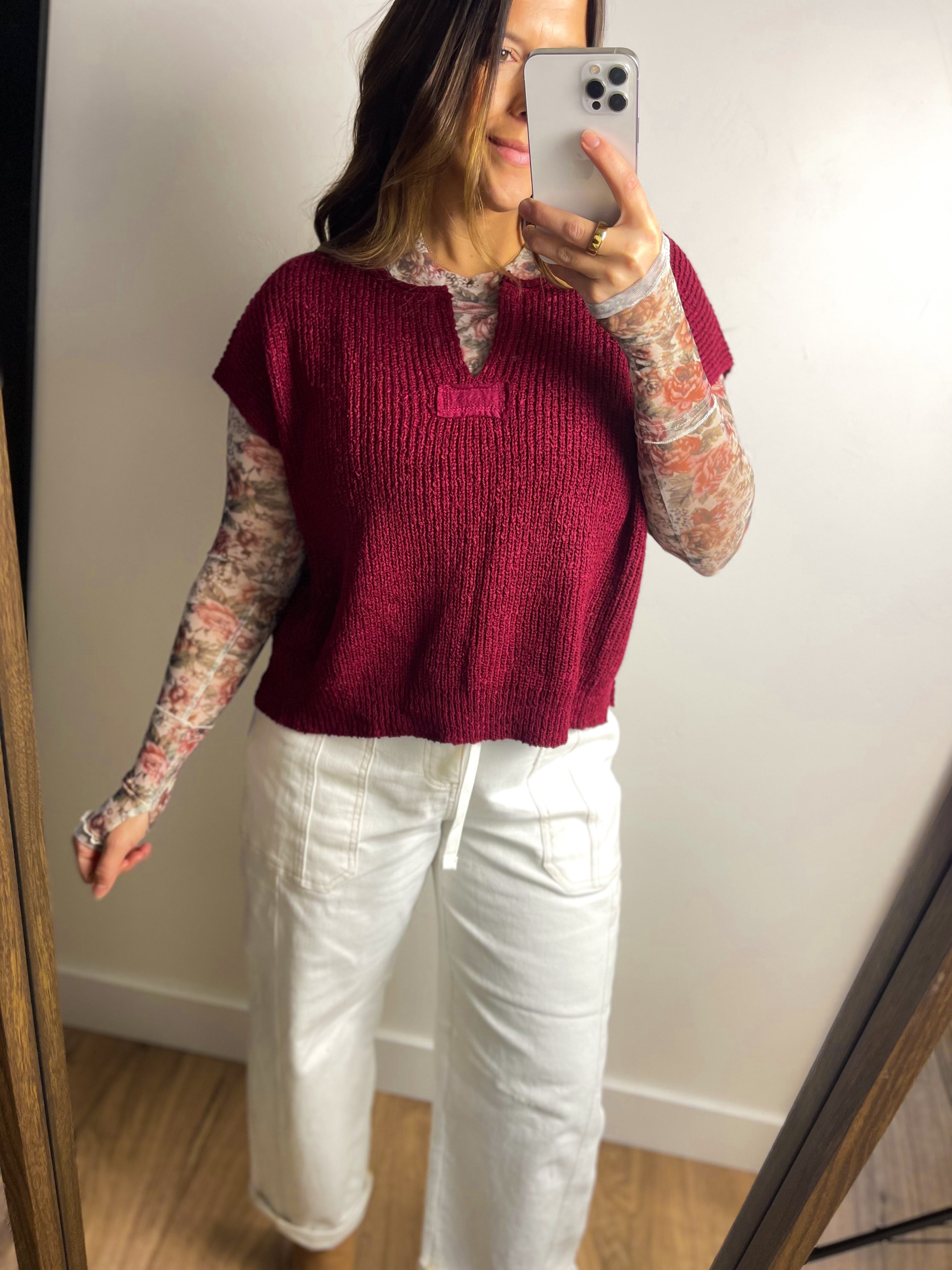 Sara Short Sleeved Sweater - Burgundy