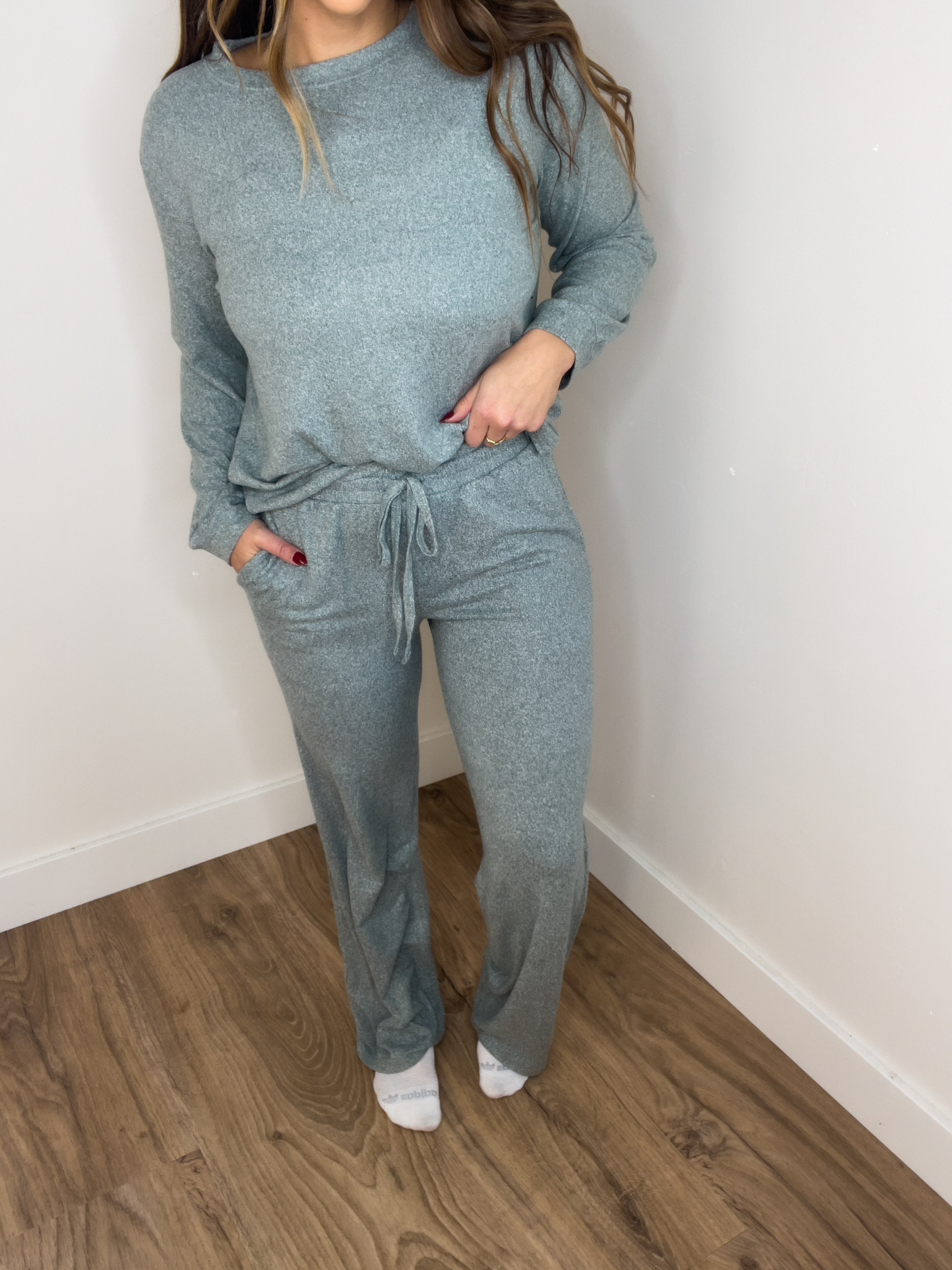 ** DOORBUSTER ** Oh So Cozy Wide Leg Sweatpants - Ash Jade