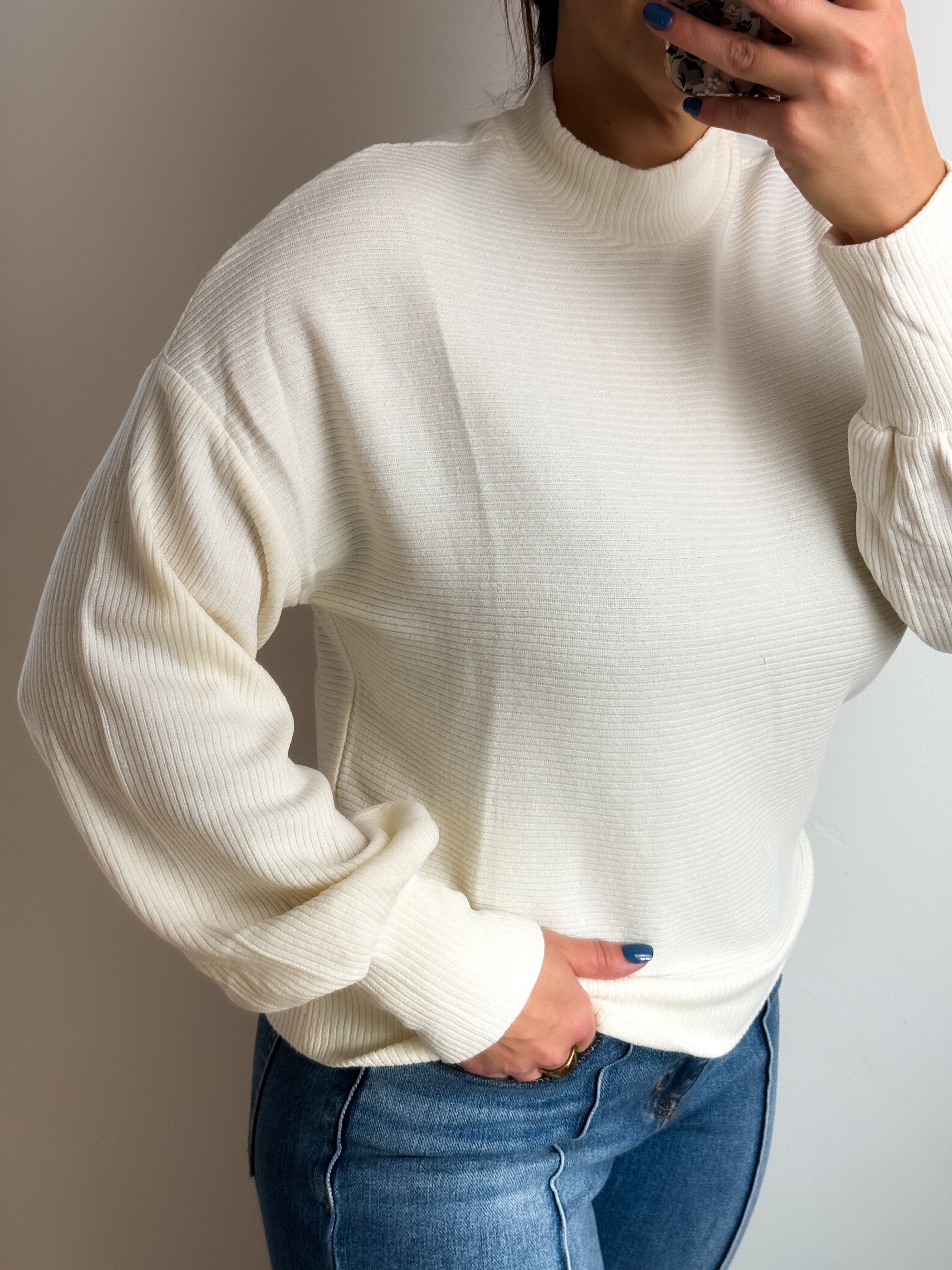 **DOORBUSTER** Ribbed Balloon Sleeve Top - Cream