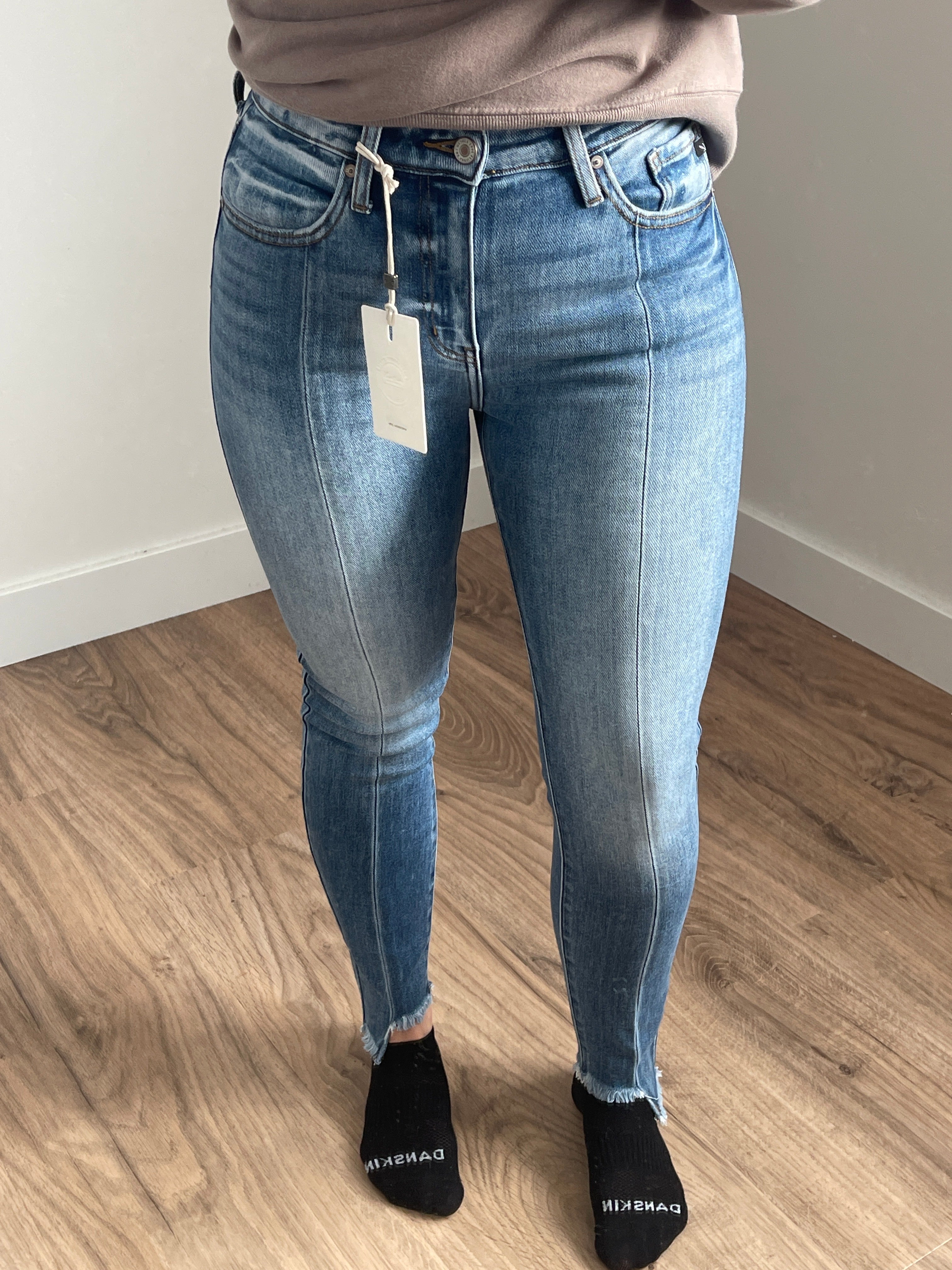 Luna High Rise Seam Detail Skinny Jeans