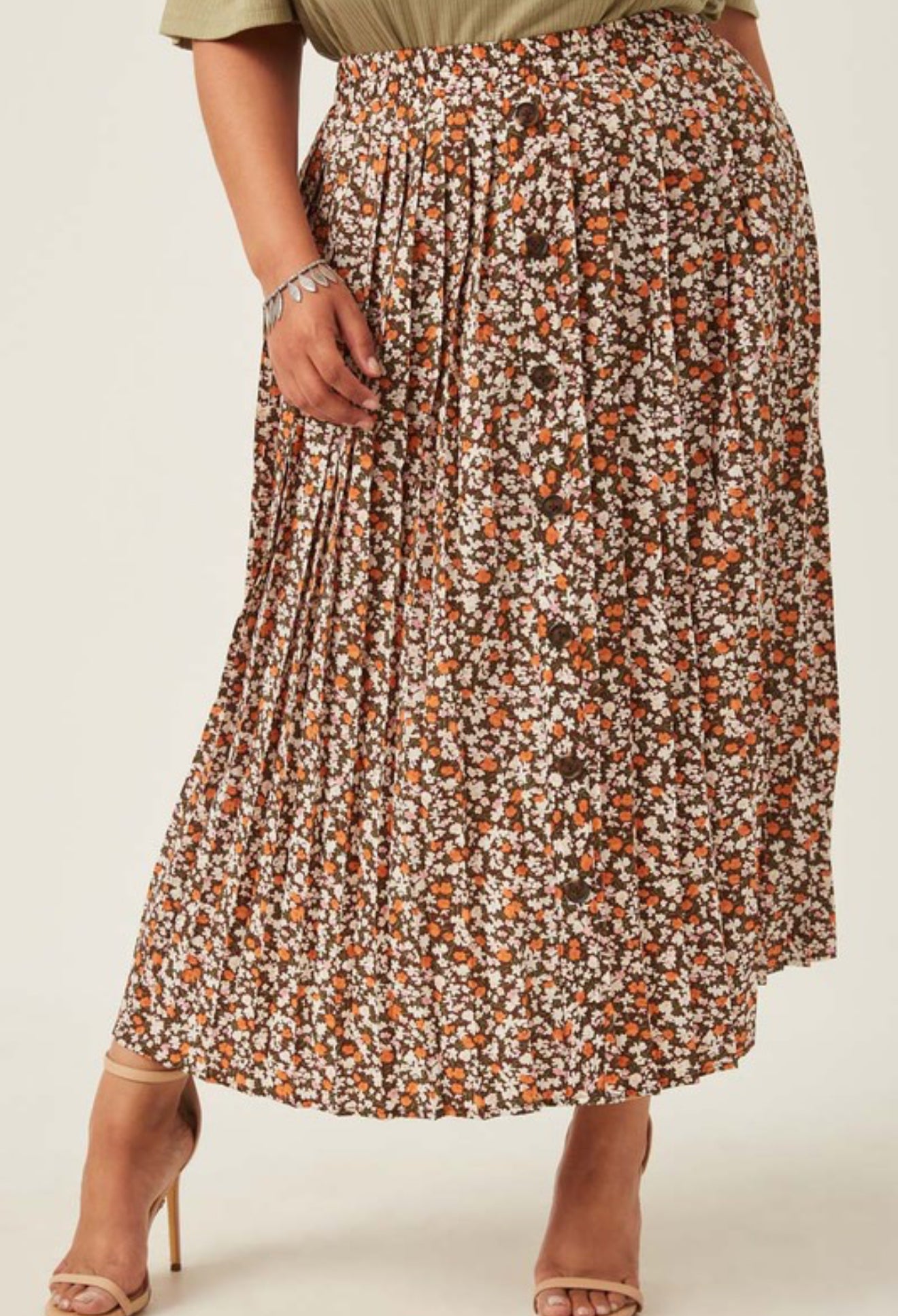CURVY Floral Printed Button Up Pleated Skirt