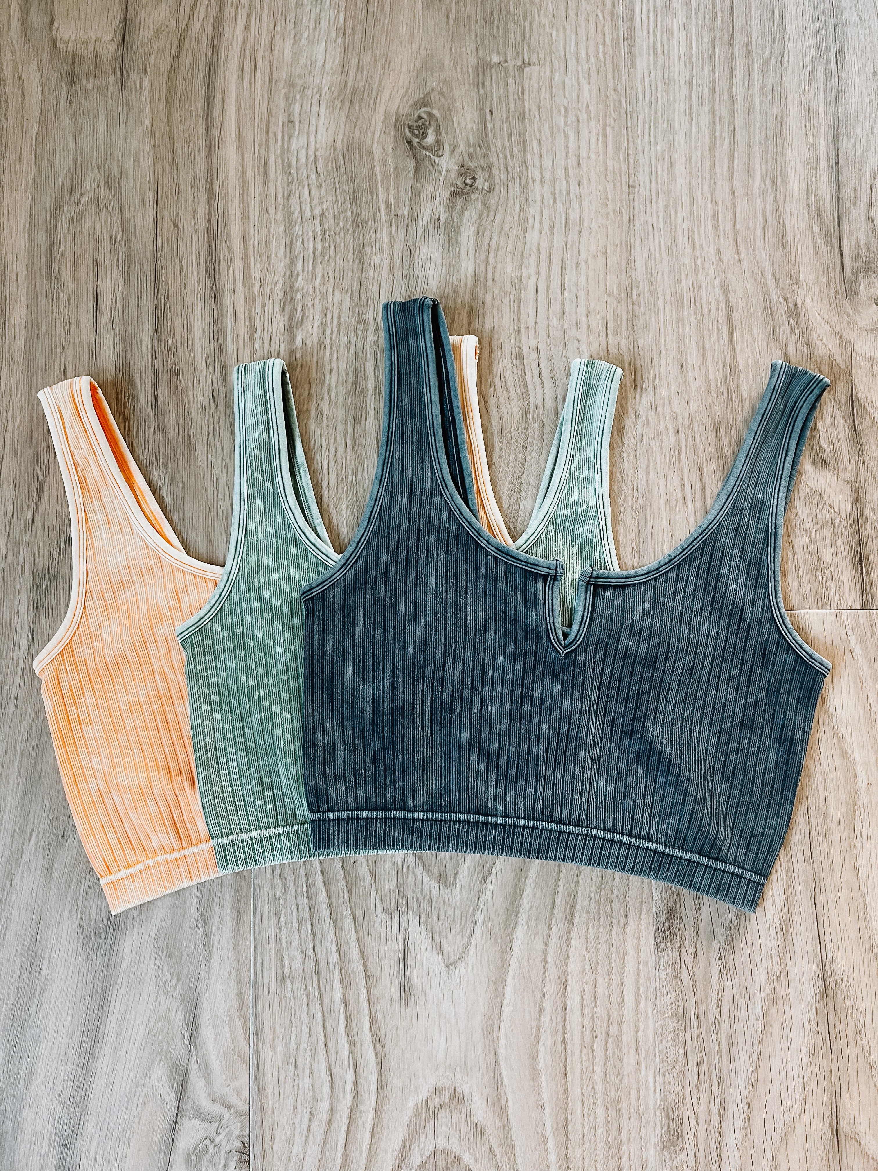 Crystal Keyhole Cutout Tank