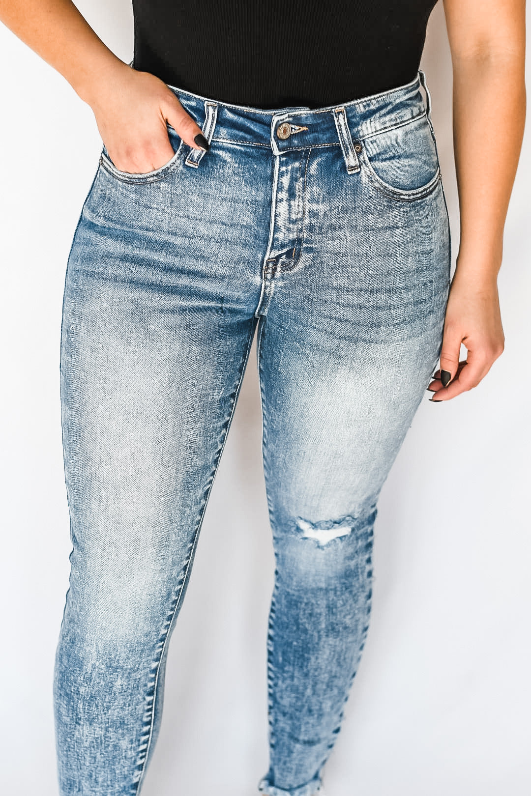 Lizzie High Rise Ankle Skinny Jeans - Medium Wash