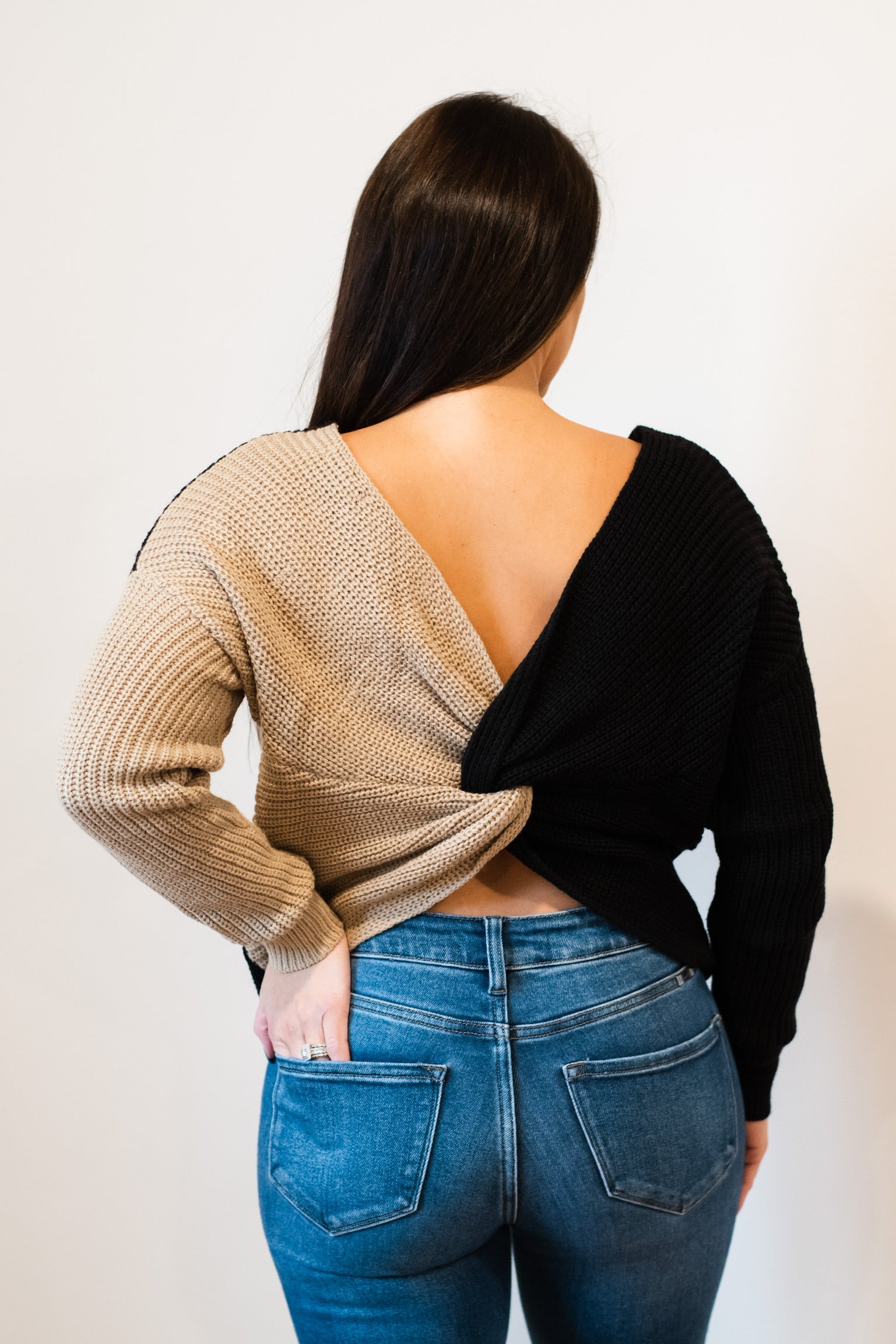 Tara Twist Back Color Block Sweater - Black/Tan